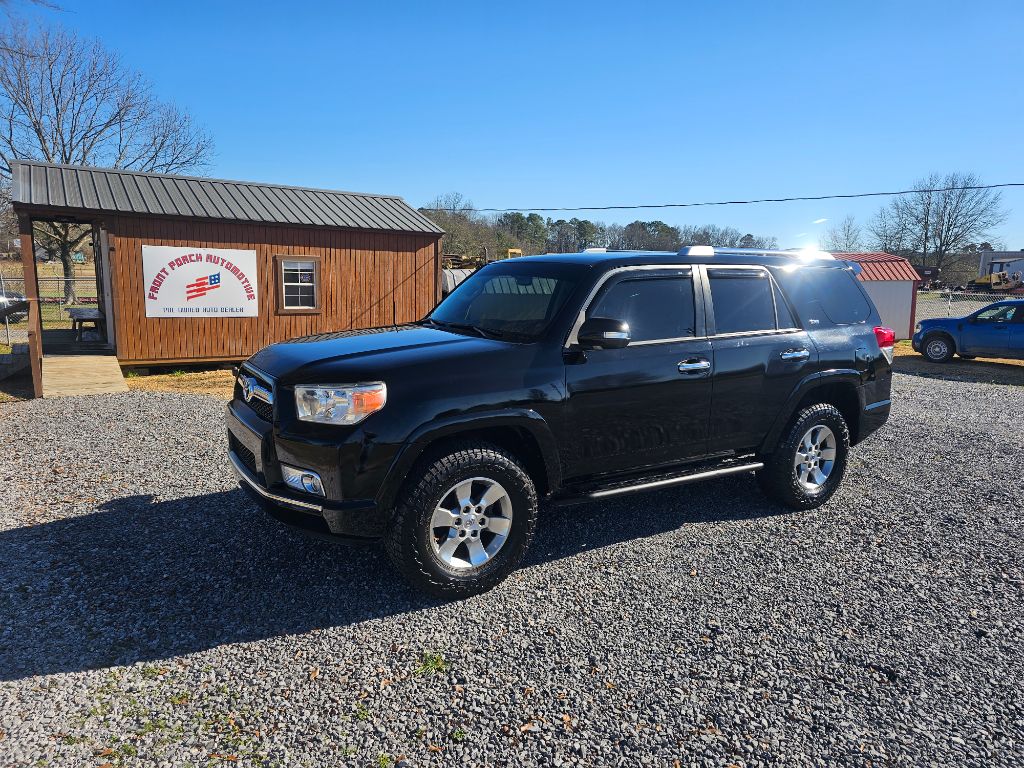2013 Toyota 4Runner SR5's photo