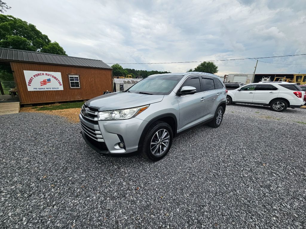 2019 Toyota Highlander XLE 4x2 V6's photo