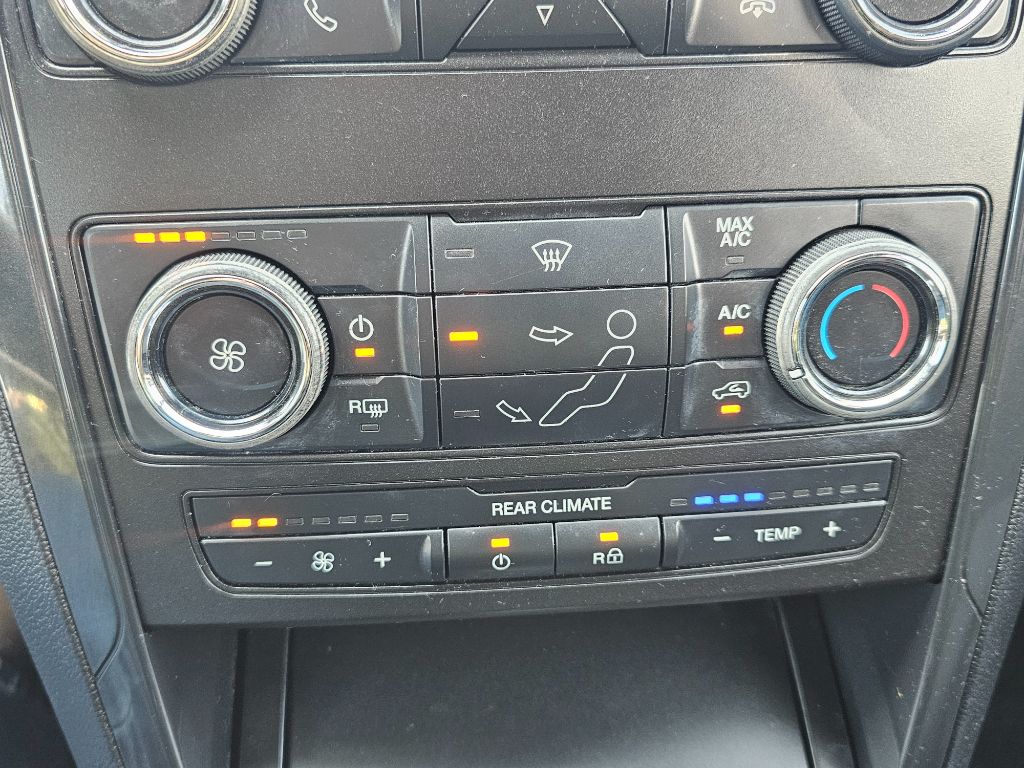2018 Ford Explorer XLT - Photo 21