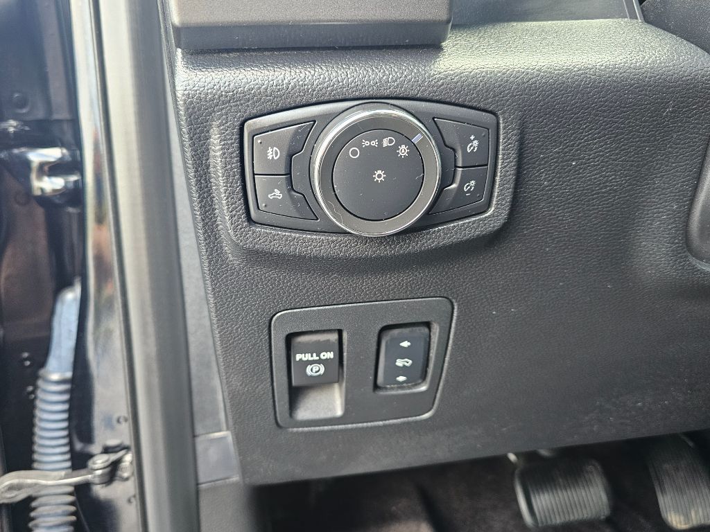 2017 Ford F-150 XLT - Photo 15