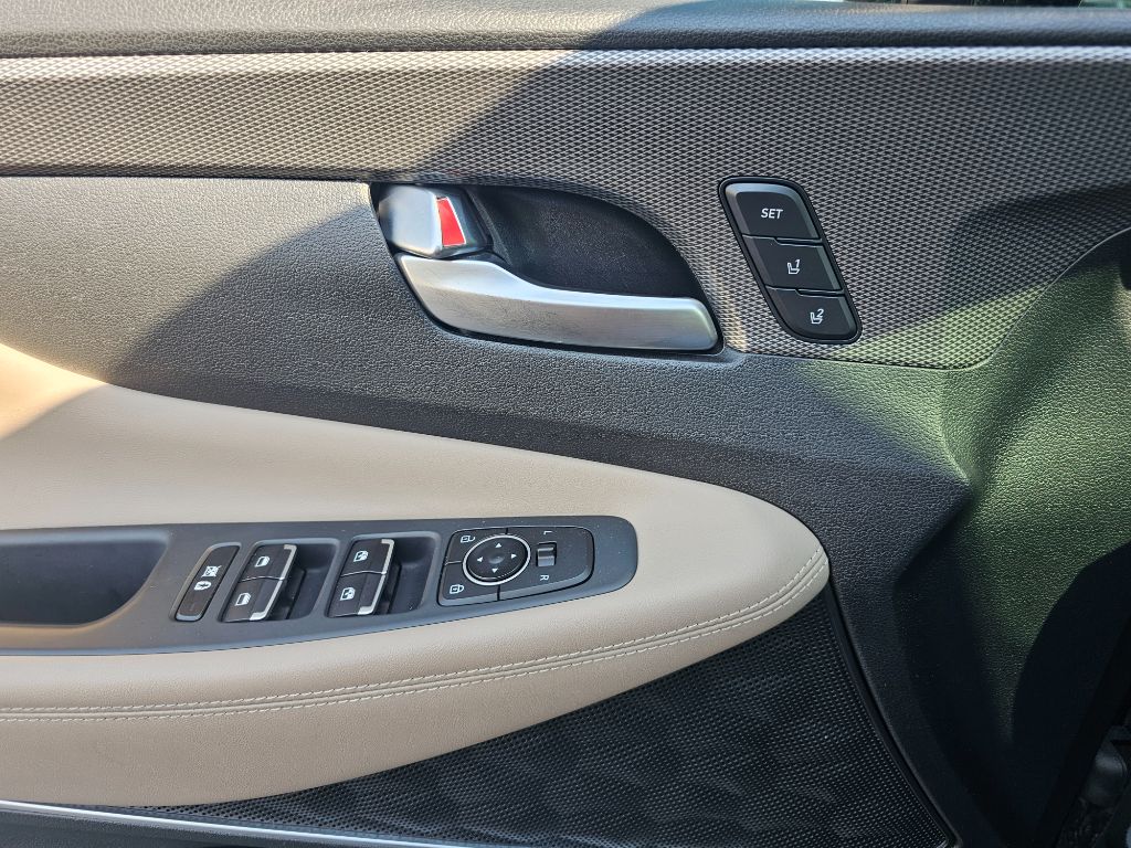 2019 Hyundai Santa Fe Ultimate - Photo 17
